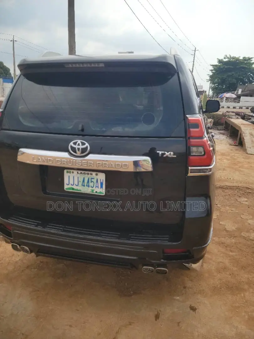 Toyota Land Cruiser Prado 2.7 i 2012 Black