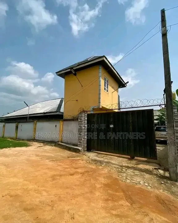 For Sale : 7 Rooms Lounge/Bar Omagwa , Ph