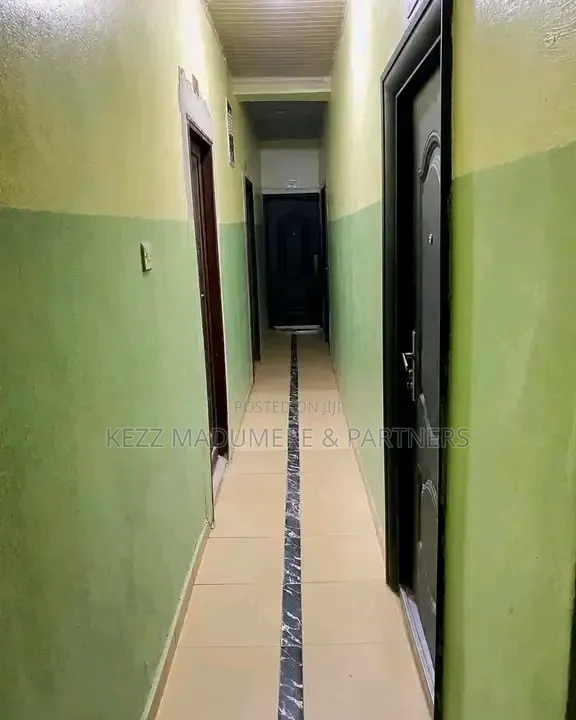 For Sale : 7 Rooms Lounge/Bar Omagwa , Ph