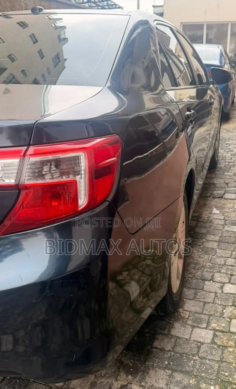 Toyota Camry XLE 4dr Sedan (3.5L 6cyl 6A) 2014 Black
