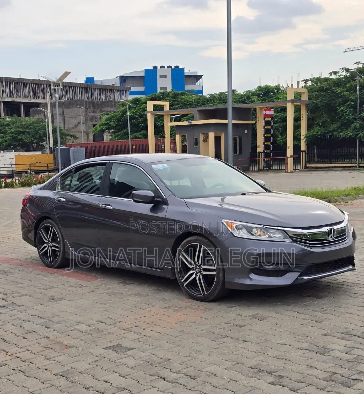 Honda Accord Sport SE 4dr Sedan FWD (2.4L 4cyl 2A) 2017 Gray