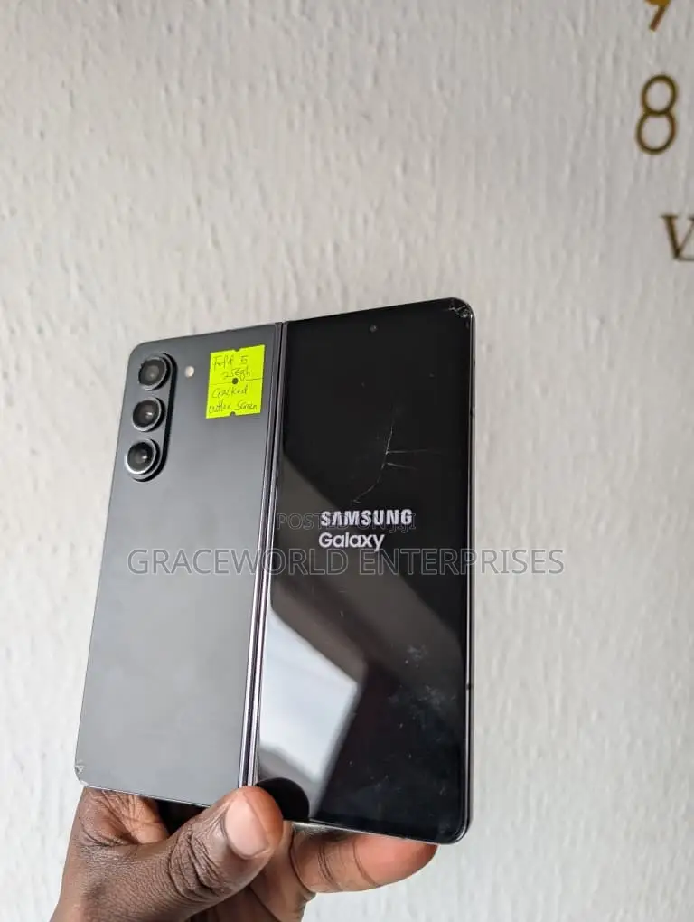 Samsung Galaxy Z Fold 5 256 GB Gray