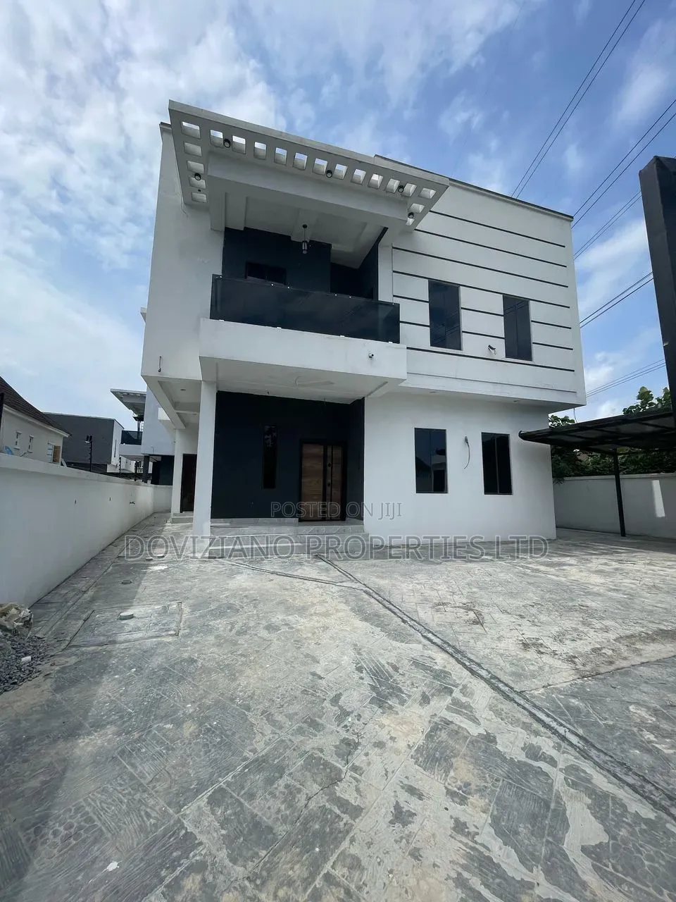 5bdrm Duplex in Secured Estate, Ado / Ajah for sale