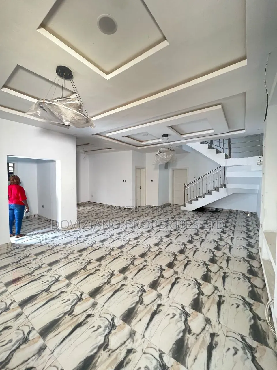 5bdrm Duplex in Secured Estate, Ado / Ajah for sale