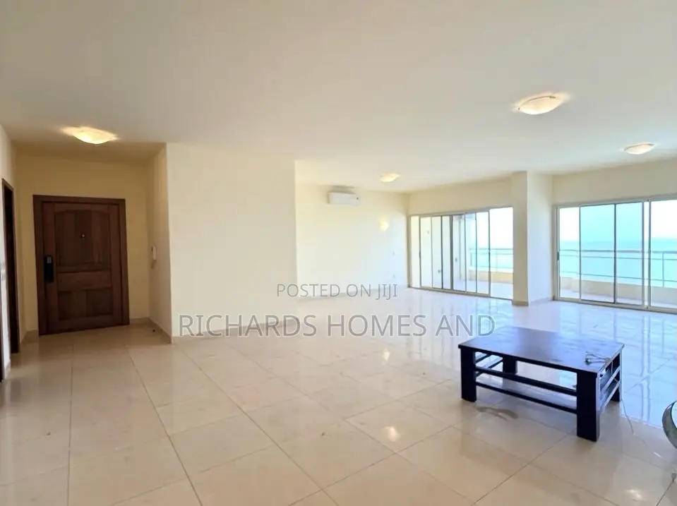 3bdrm Apartment in Banana Island for sale