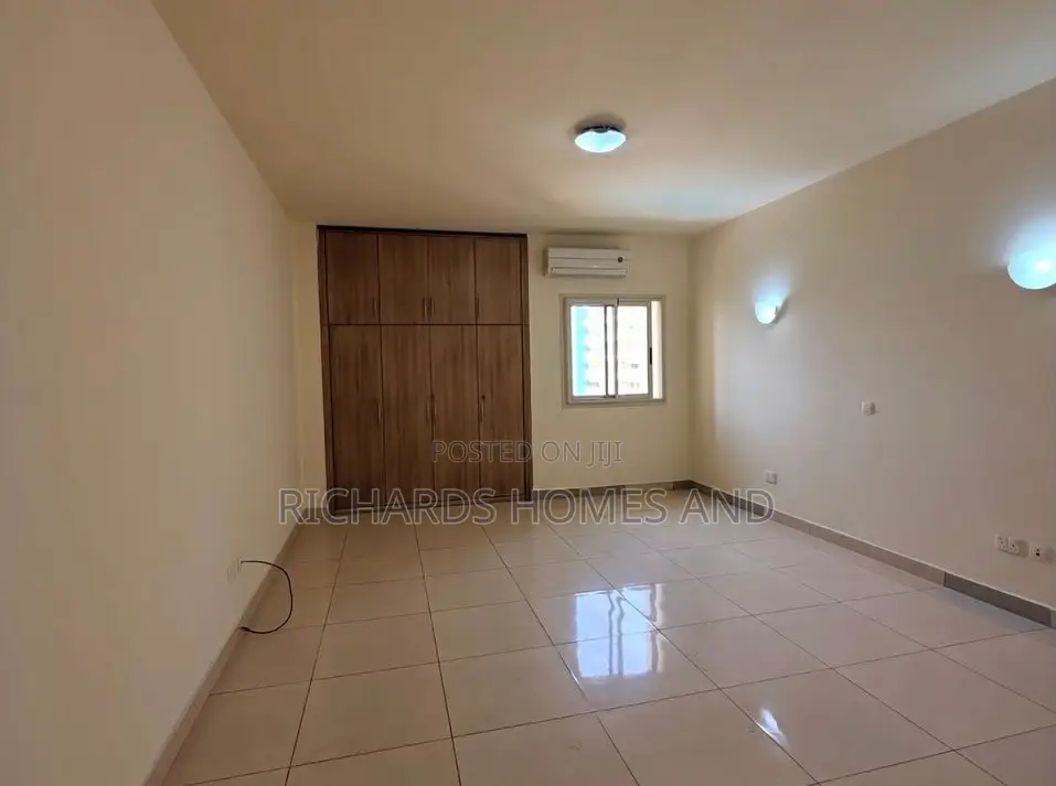 3bdrm Apartment in Banana Island for sale