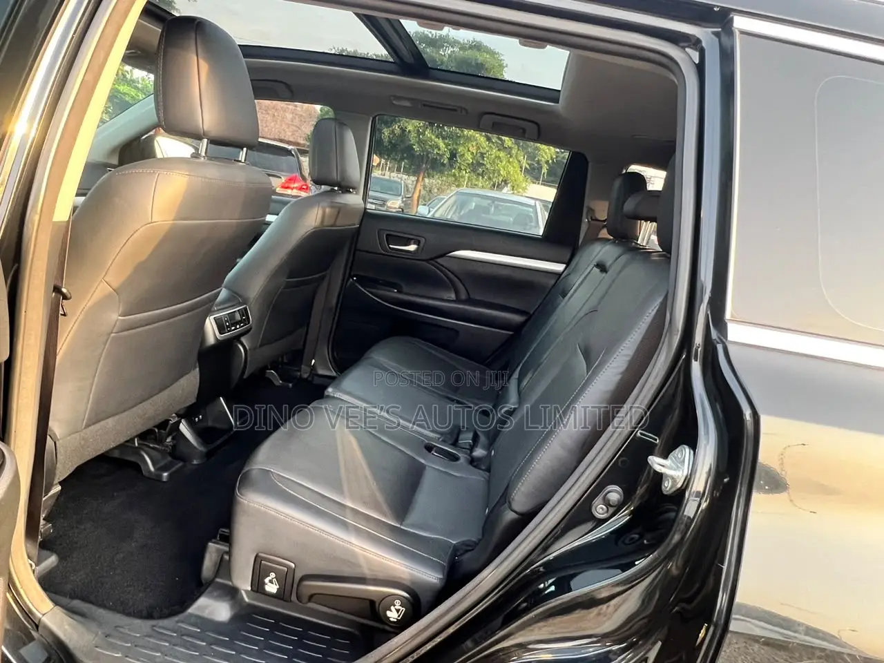 Toyota Highlander SE 2019 Black
