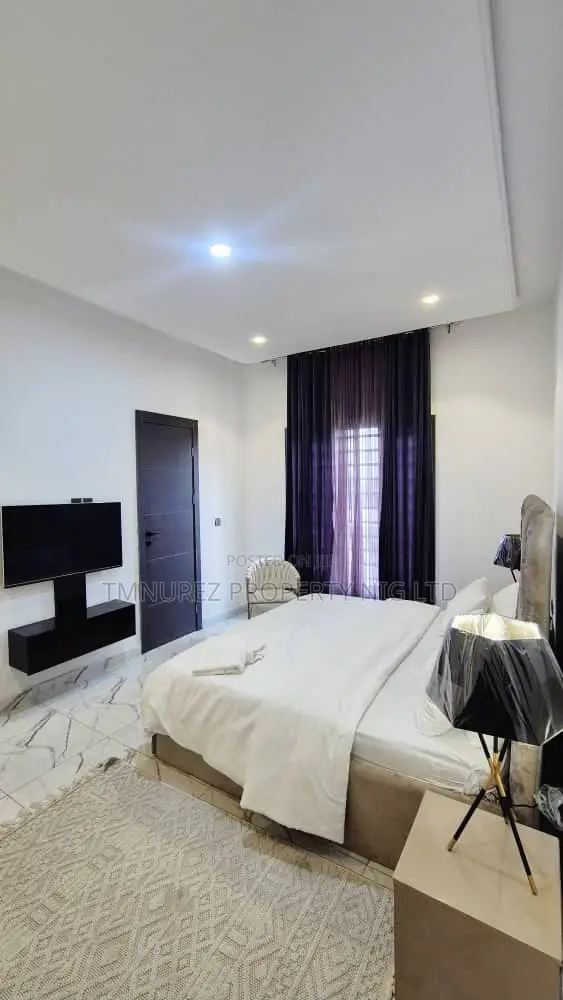 Furnished 2bdrm Apartment in Lekki Phase 1 for rent