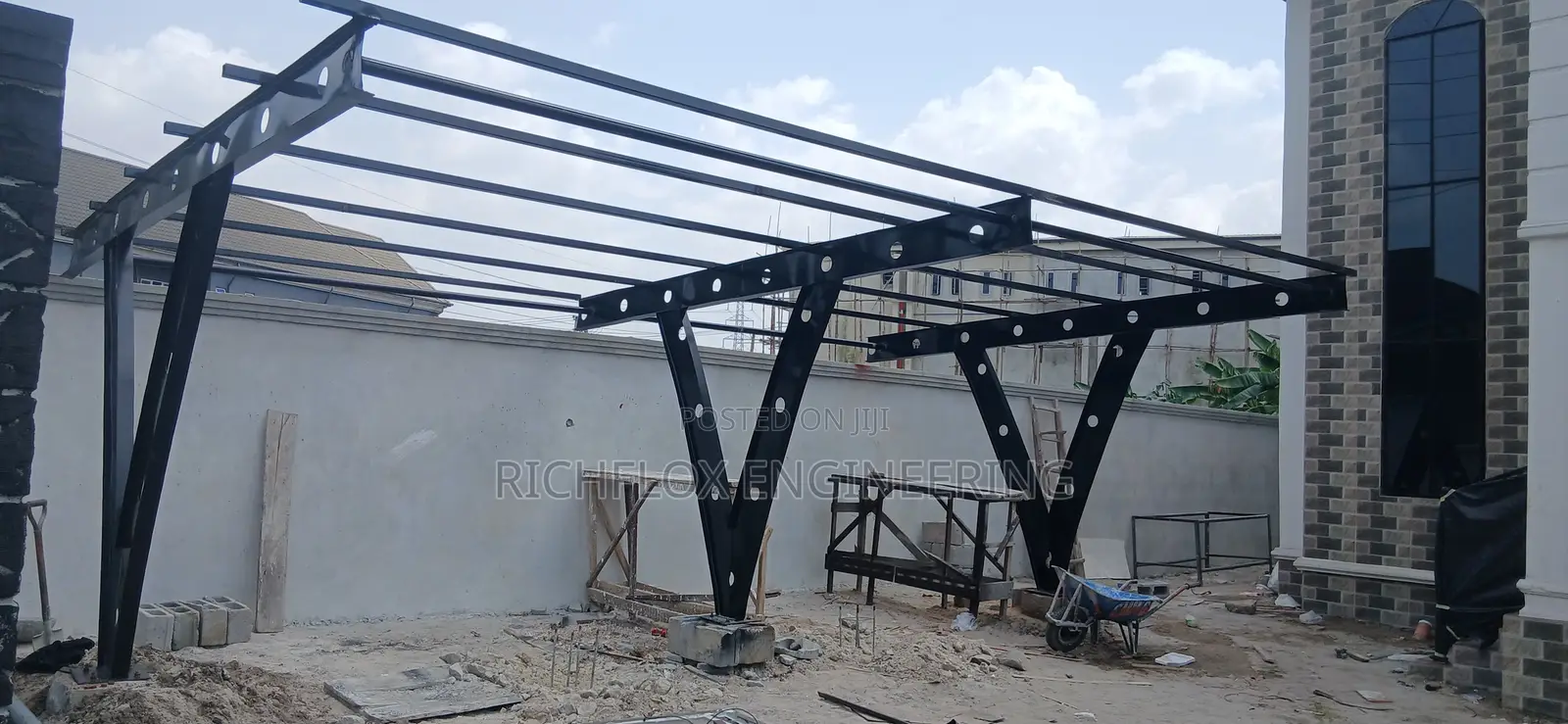 Modern Carport/Carshade