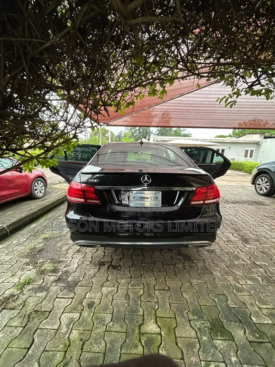 Mercedes-Benz E300 2016 Black