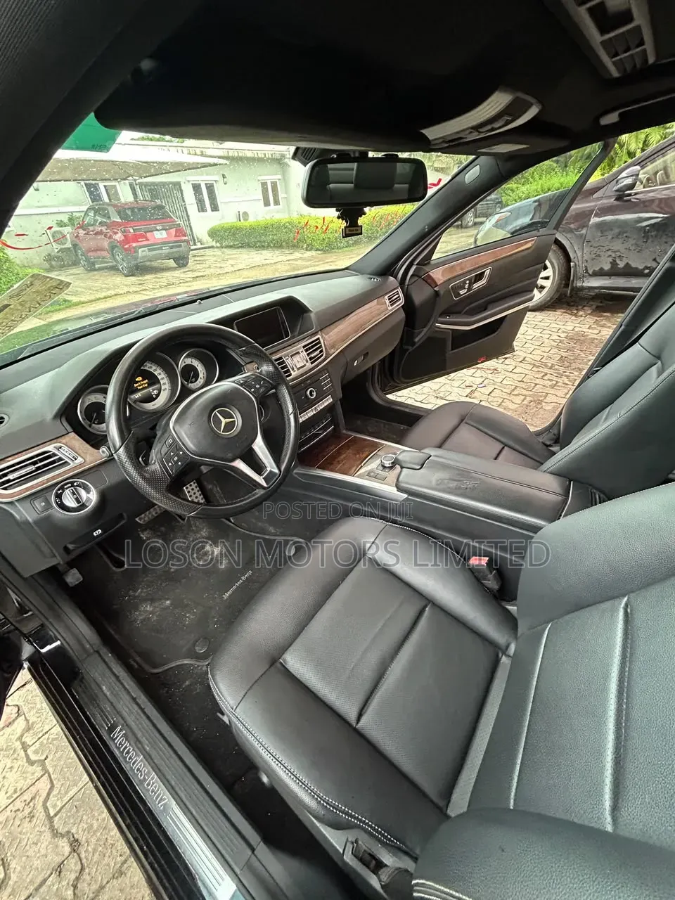 Mercedes-Benz E300 2016 Black