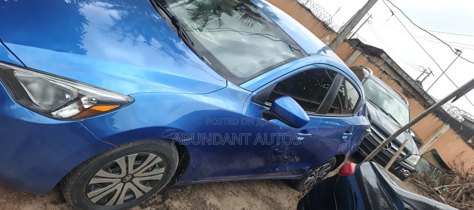 Toyota Yaris LE Sedan 4dr 2019 Blue