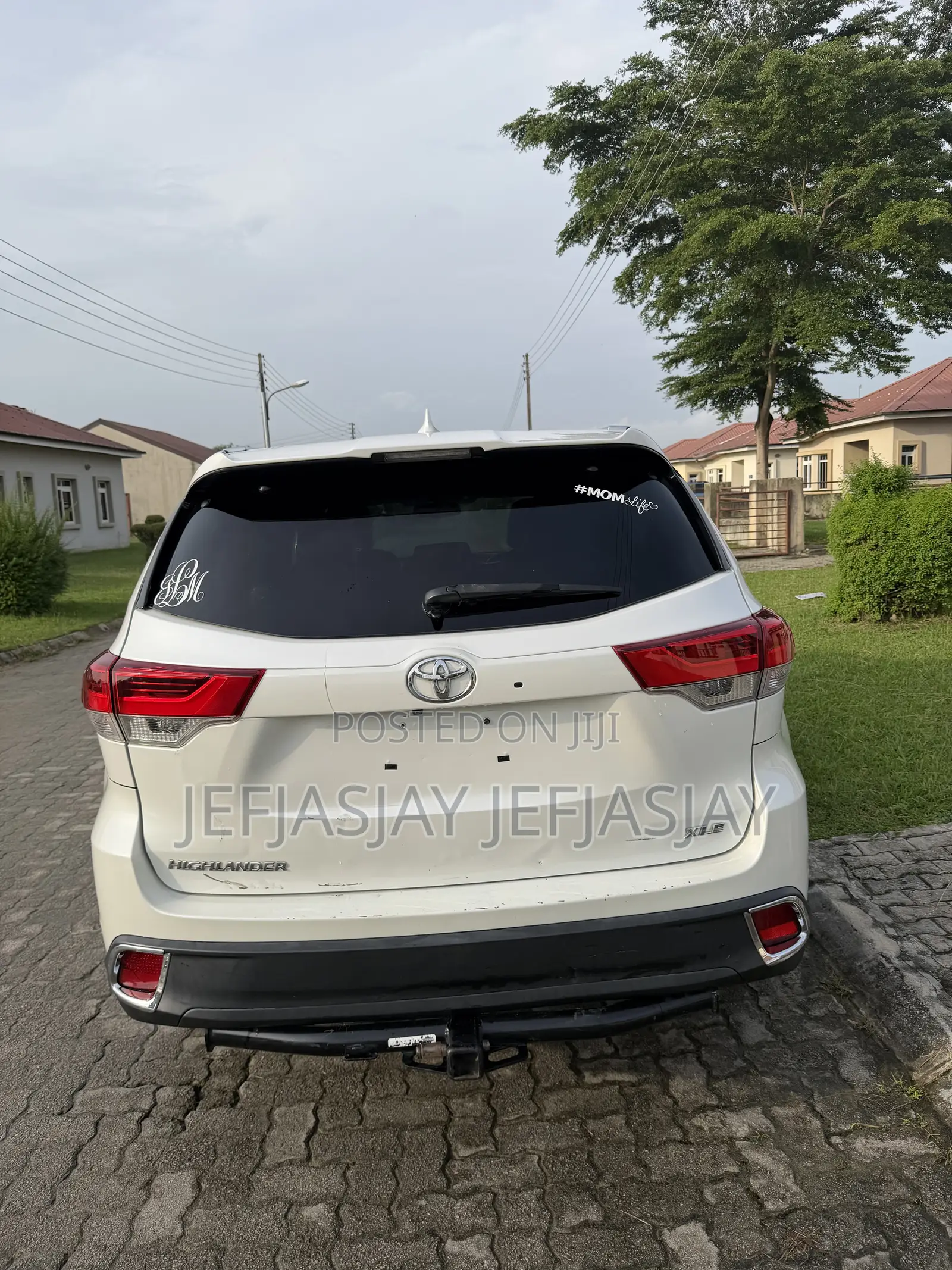 Toyota Highlander XLE 4dr SUV AWD (3.5L 6cyl 6A) 2015 White