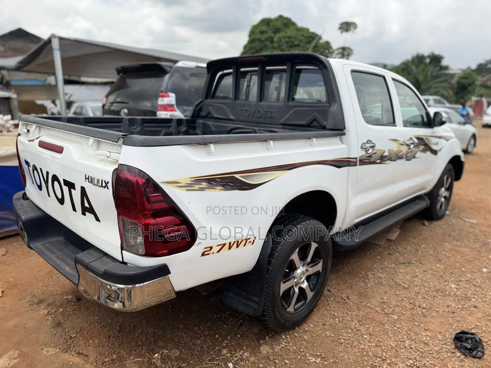 Toyota Hilux 2013 White