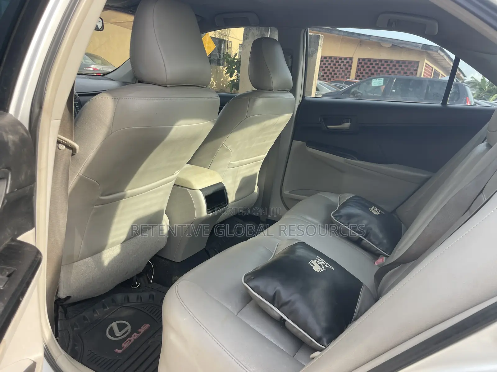 Toyota Camry LE 4dr Sedan (2.5L 4cyl 6A) 2013 Silver