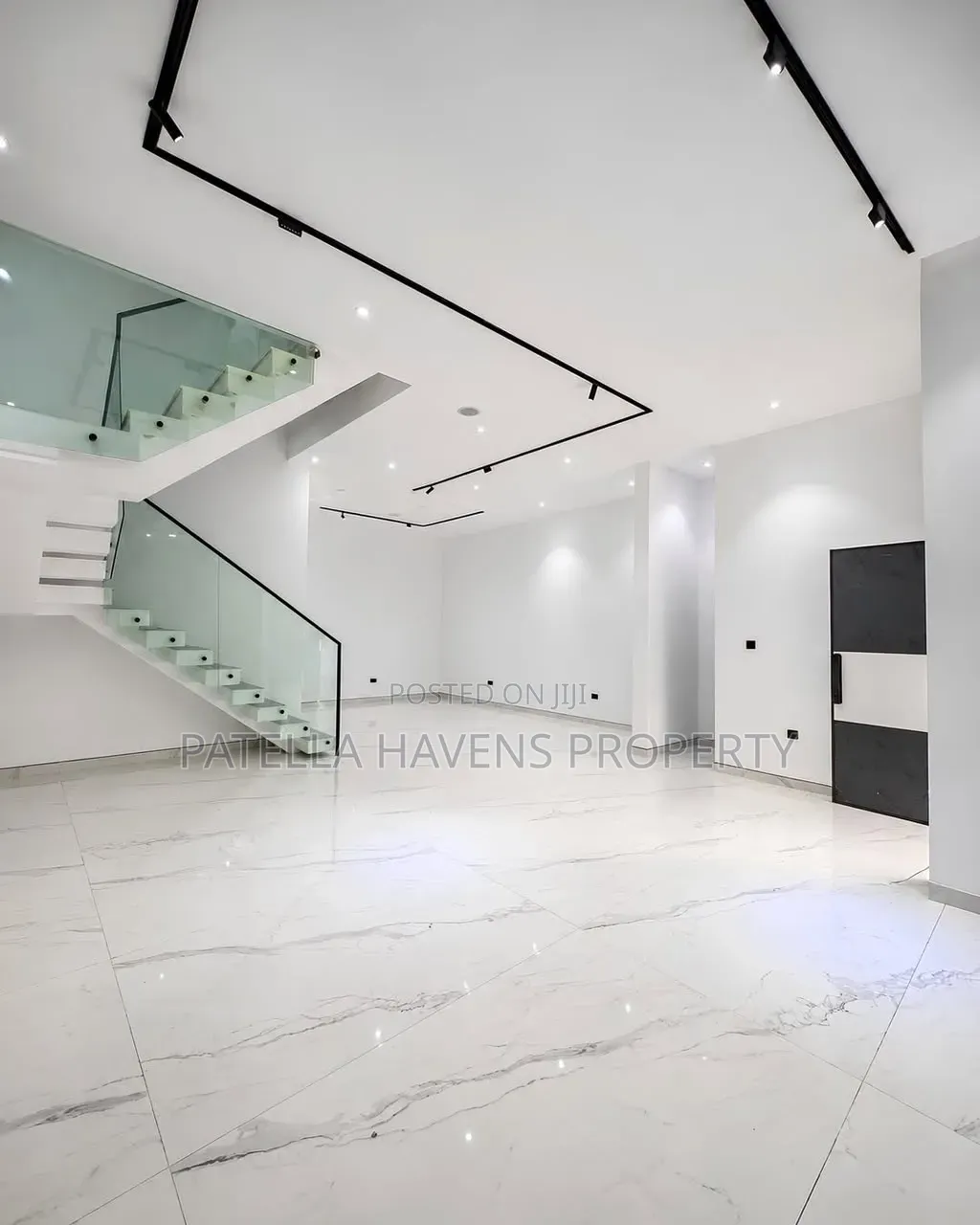 4bdrm Townhouse/Terrace in Guzape District for sale
