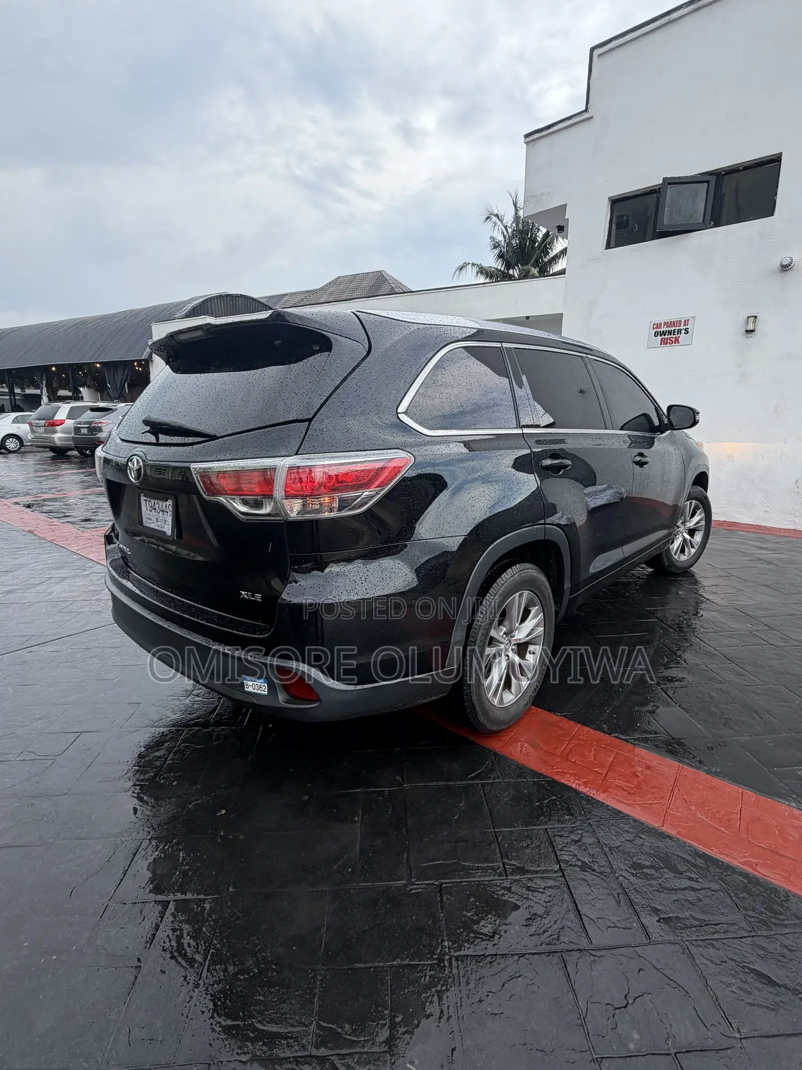 Toyota Highlander XLE 4dr SUV AWD (3.5L 6cyl 6A) 2014 Black