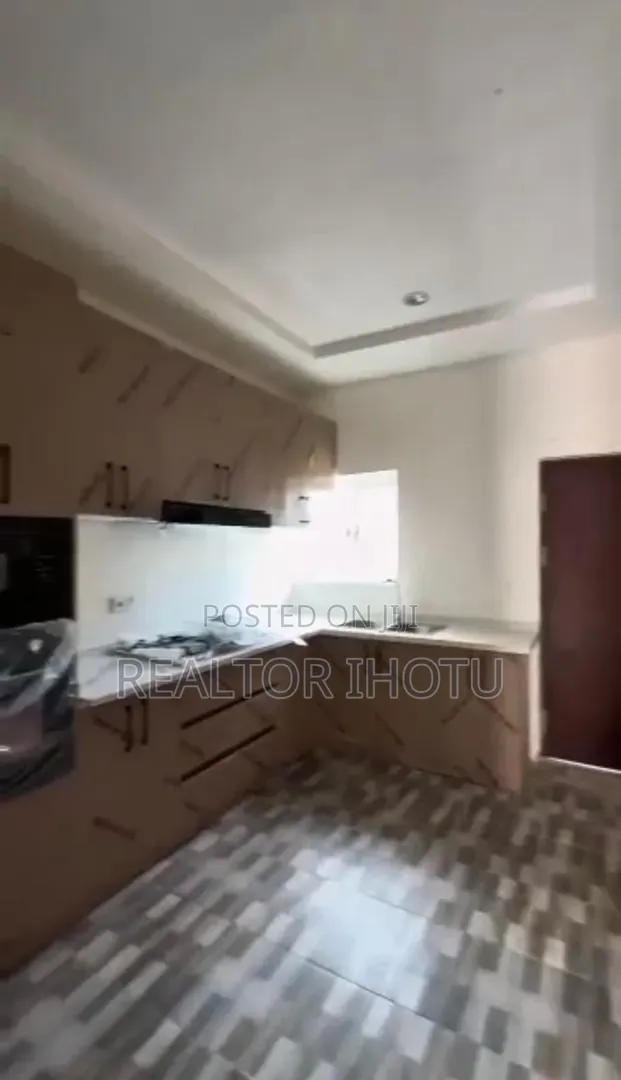 4bdrm Bungalow in Life Camp for sale