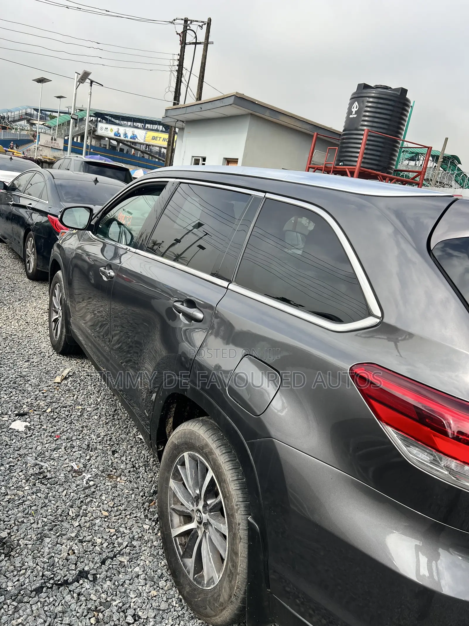 Toyota Highlander XLE 2019 Gray