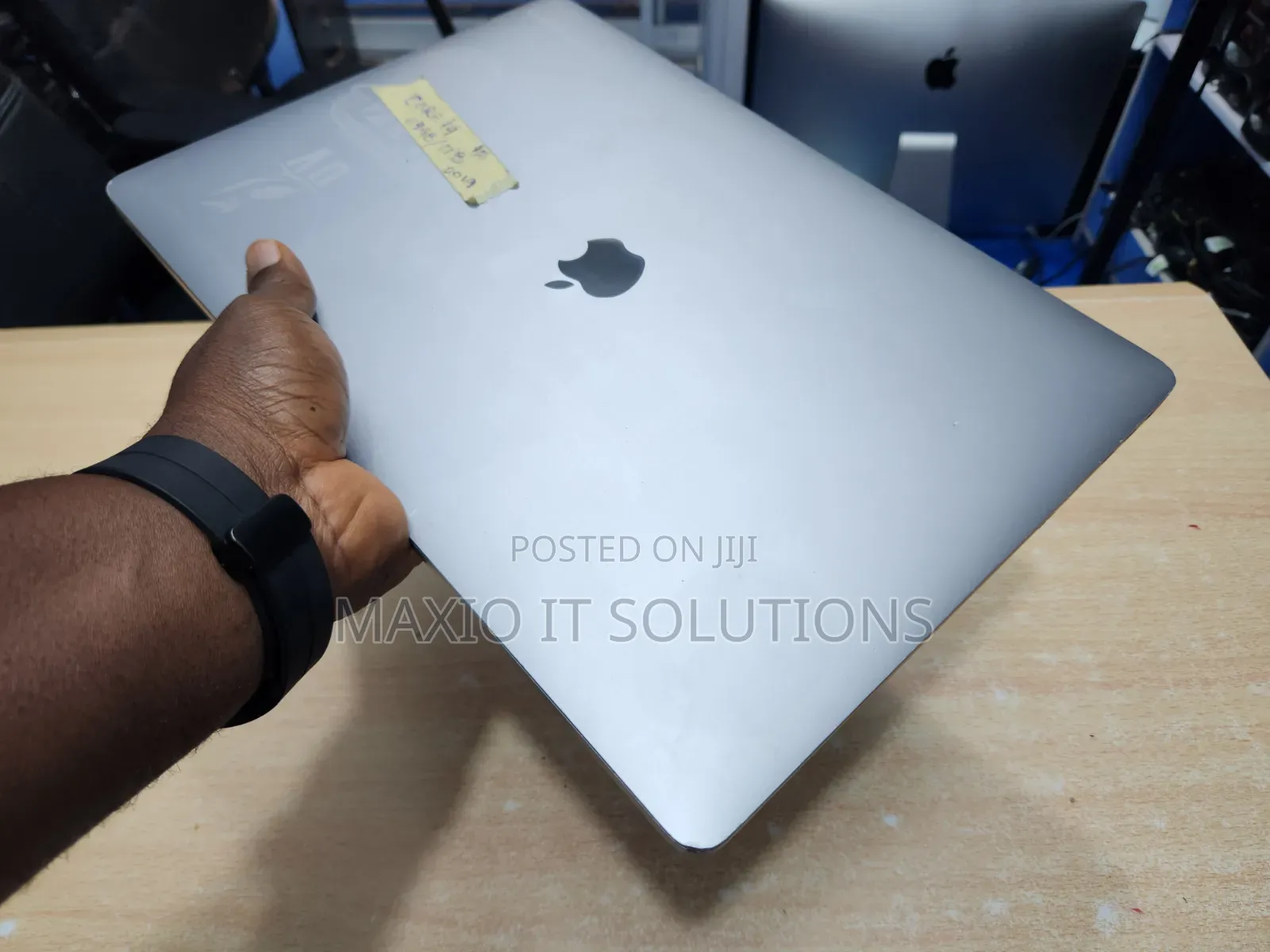 Laptop Apple MacBook Pro 2019 64GB Intel Core i9 SSD 1T