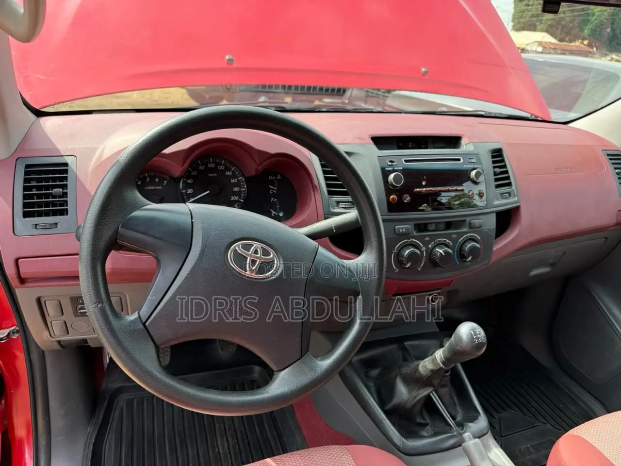 Toyota Hilux 2013 Red