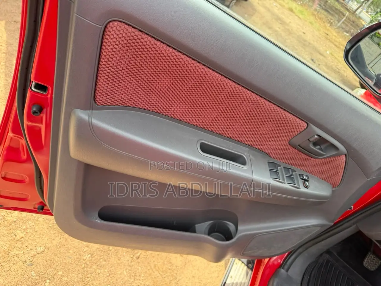 Toyota Hilux 2013 Red