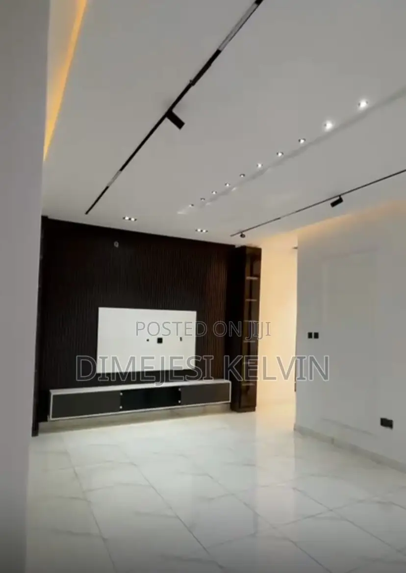 Furnished 6bdrm Penthouse in Lokogoma for sale