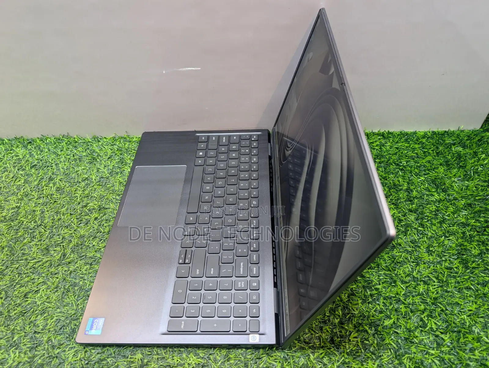 Laptop Dell Vostro 15 5510 16GB Intel Core i7 SSD 512GB