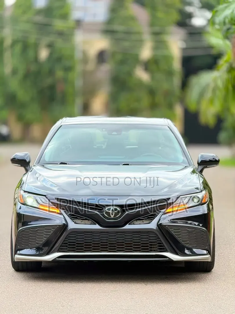 Toyota Camry 2022 Black