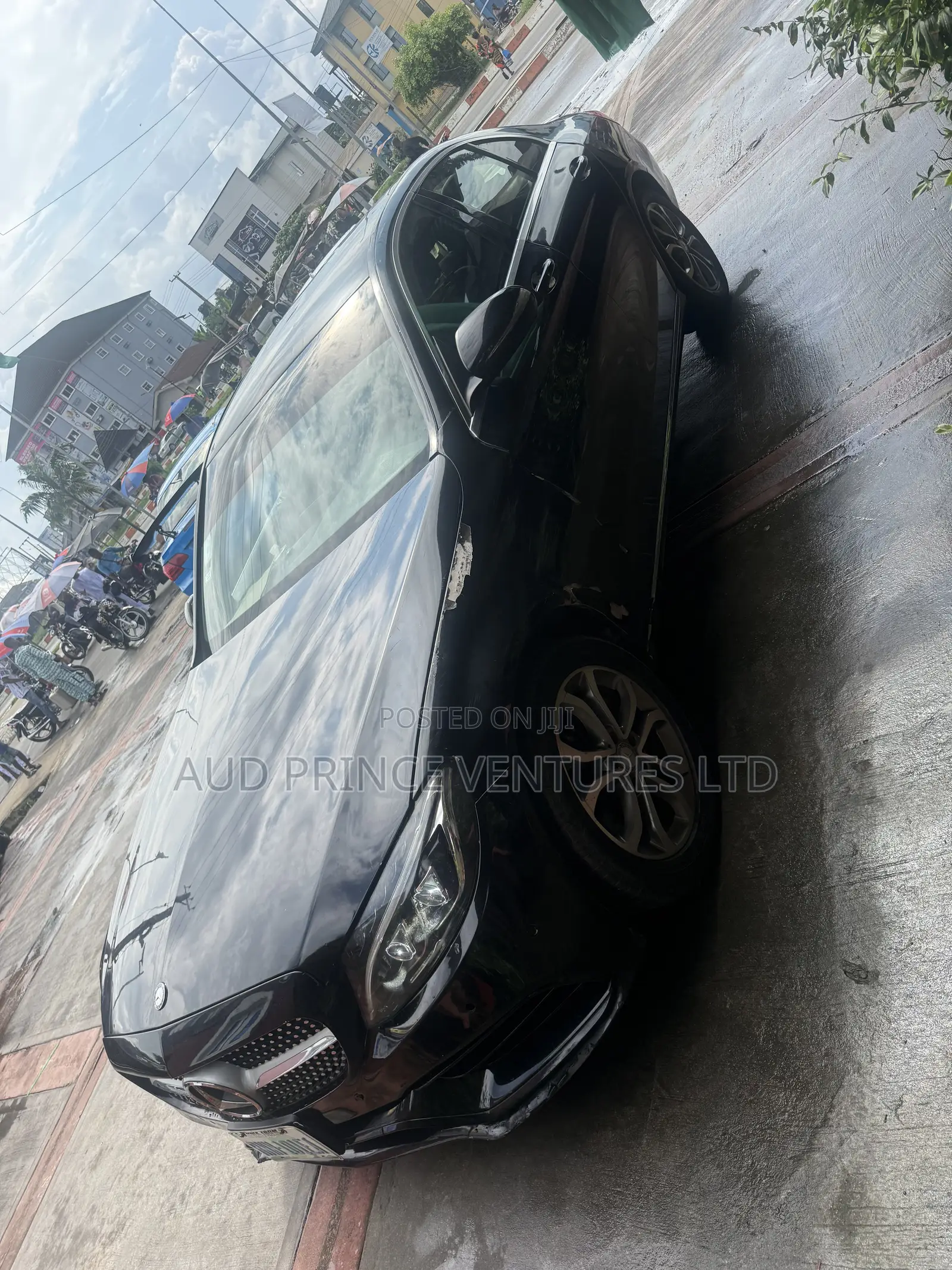 Mercedes-Benz C300 Base 4Matic Sedan AWD (2.0L 4cyl 7A) 2017 Black
