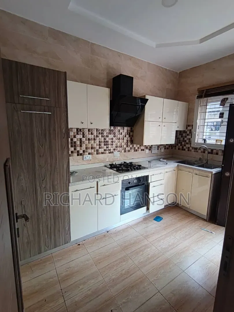 3bdrm Duplex in Secured, Sangotedo for rent