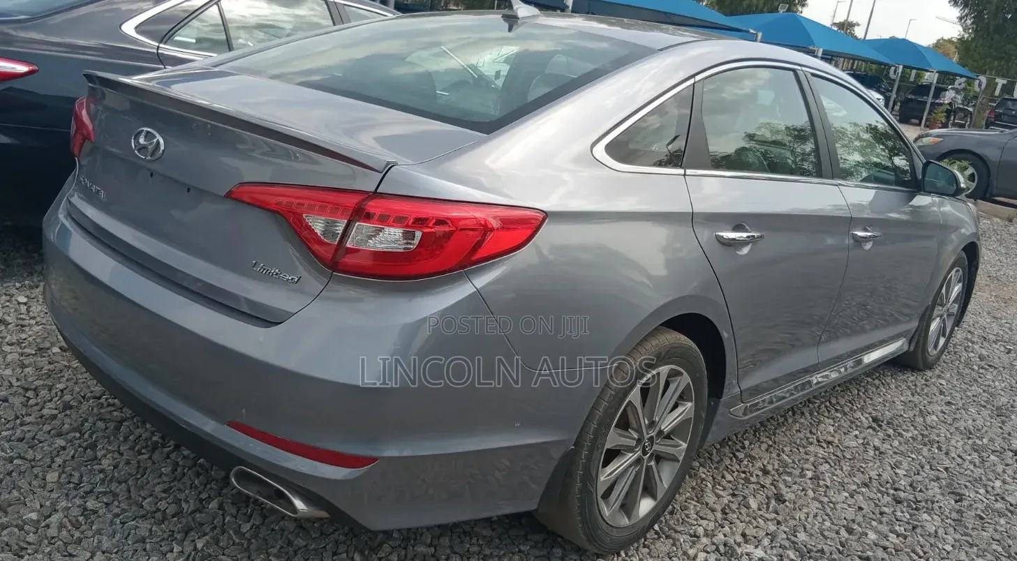 Hyundai Sonata Limited Sedan FWD (2.4L 4cyl 6A) 2016 Gray