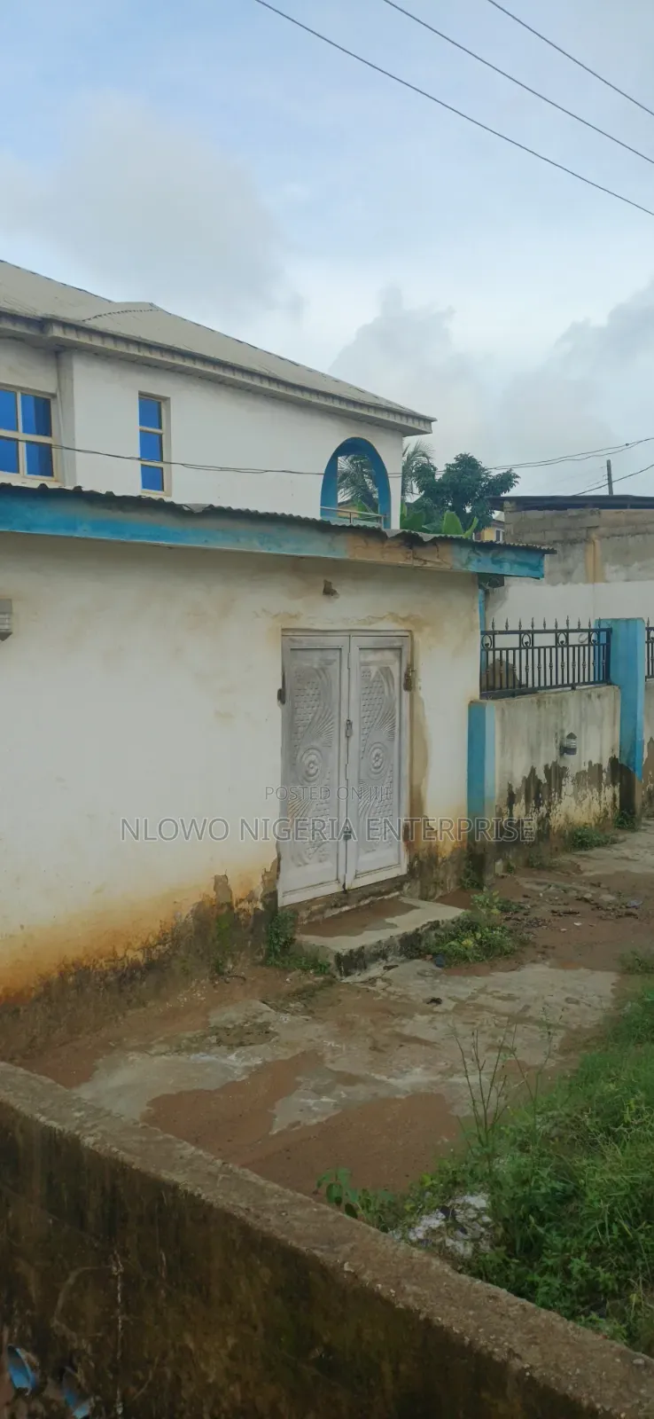 4bdrm Block of Flats in Igbolomu Estate, Agric for sale