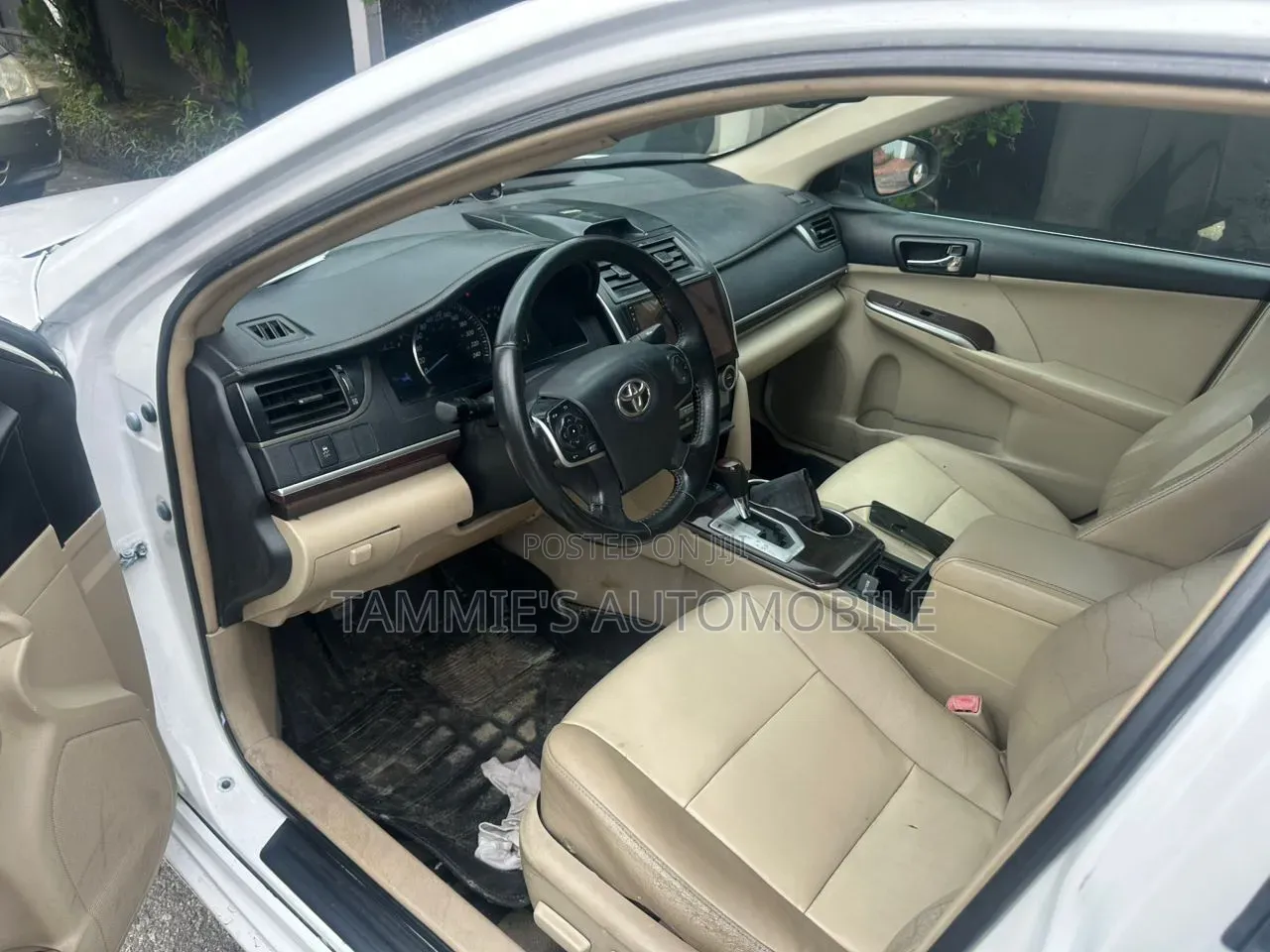 Toyota Camry XLE 4dr Sedan (3.5L 6cyl 6A) 2014 White