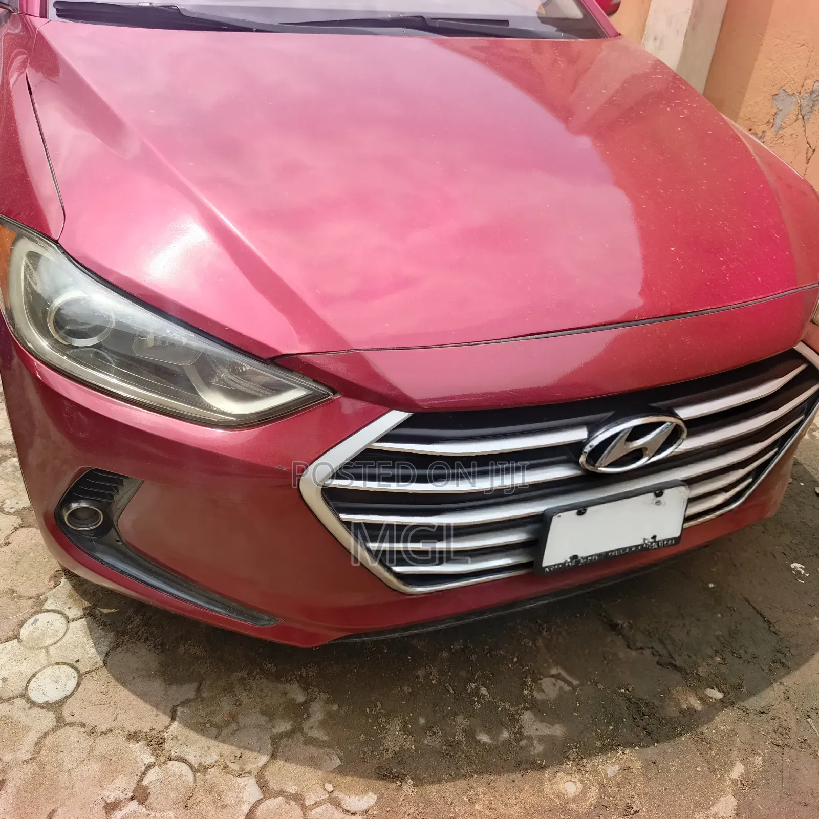Hyundai Elantra 2017 Red