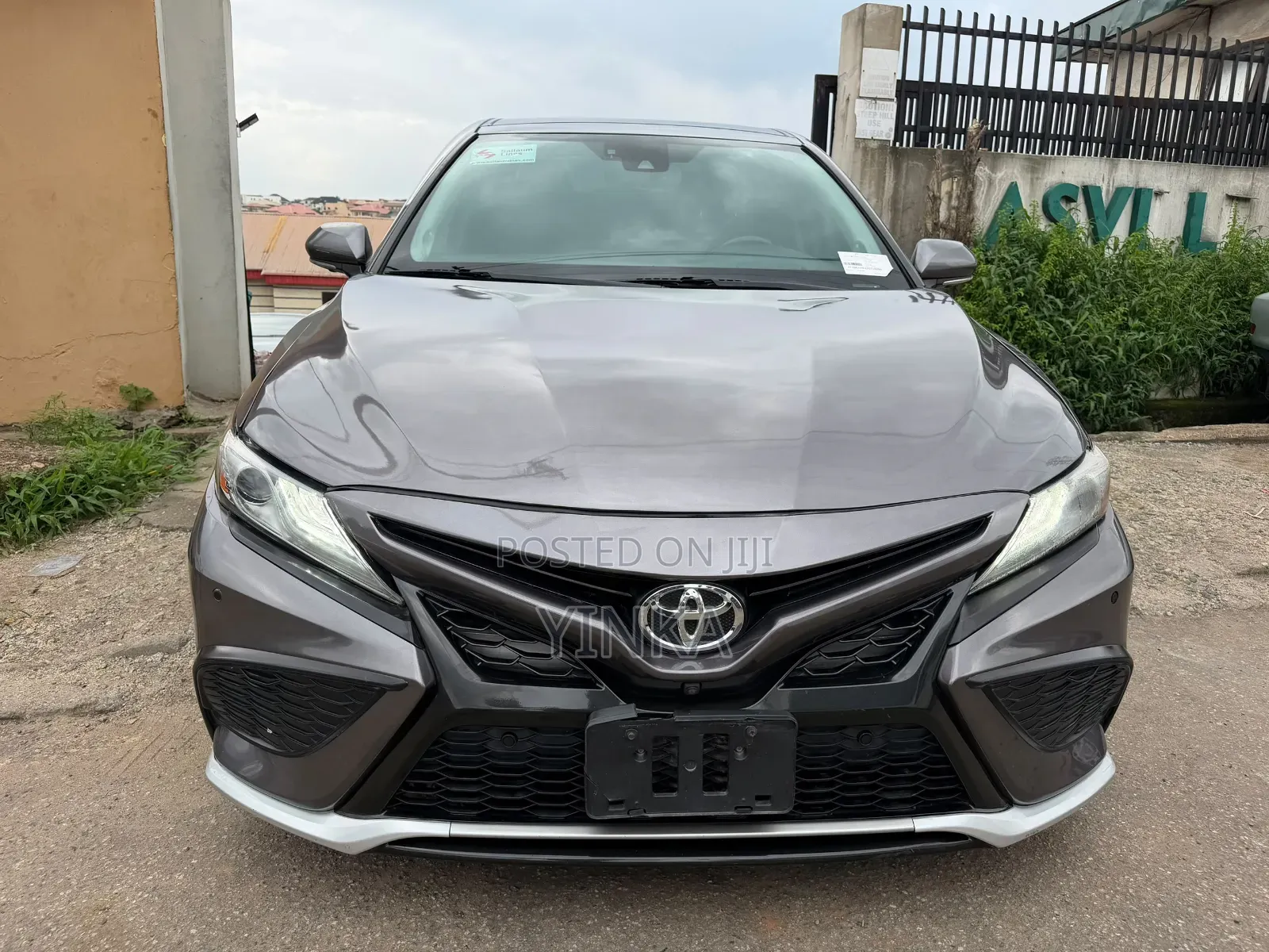 Toyota Camry 2018 Gray