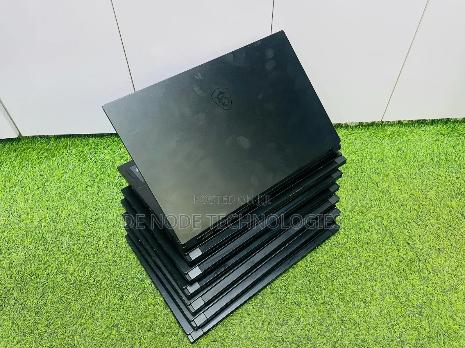 Laptop MSI GS66 Stealth 10UH 32GB Intel Core i9 SSD 1T