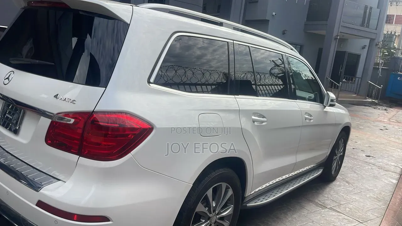 Mercedes-Benz GL-Class GL450 4MATIC 4dr SUV AWD (4.7L 8cyl Turbo 7A)
