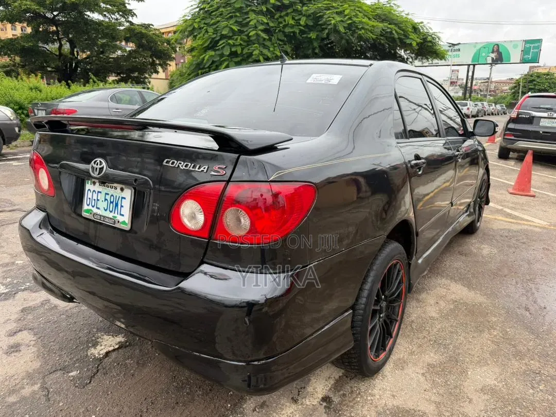 Toyota Corolla 2005 Black