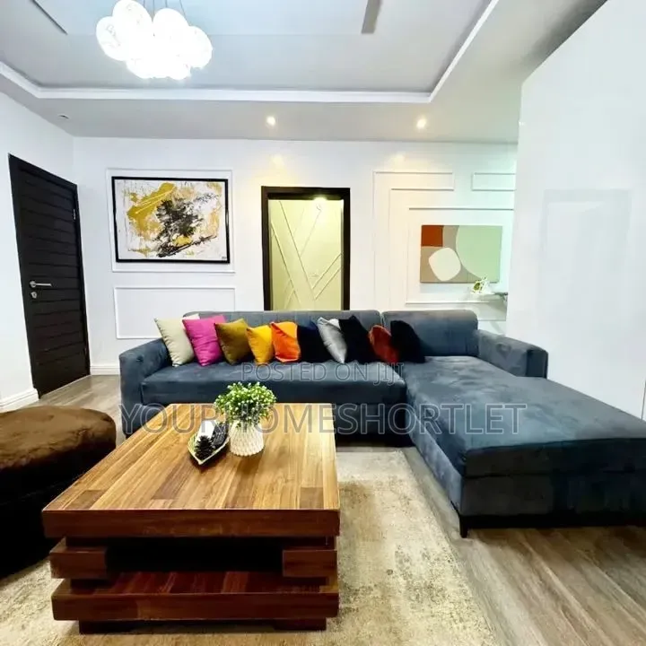 Brand New Spacious 2 Bedroom With Tennis Court Football Field