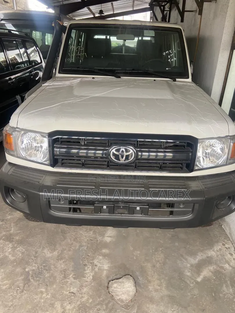 New Toyota Land Cruiser 2025 White