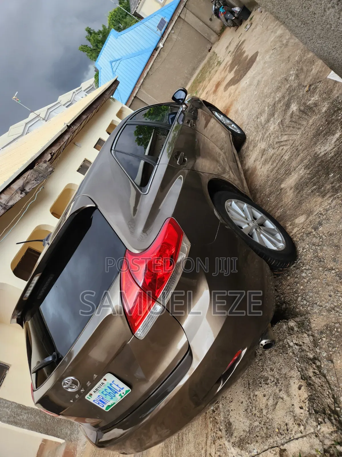 Toyota Venza 2011 Brown
