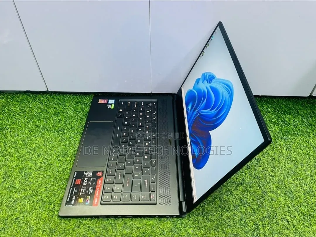 Laptop MSI GS63 Stealth 8RE 16GB Intel Core i7 SSD 512GB