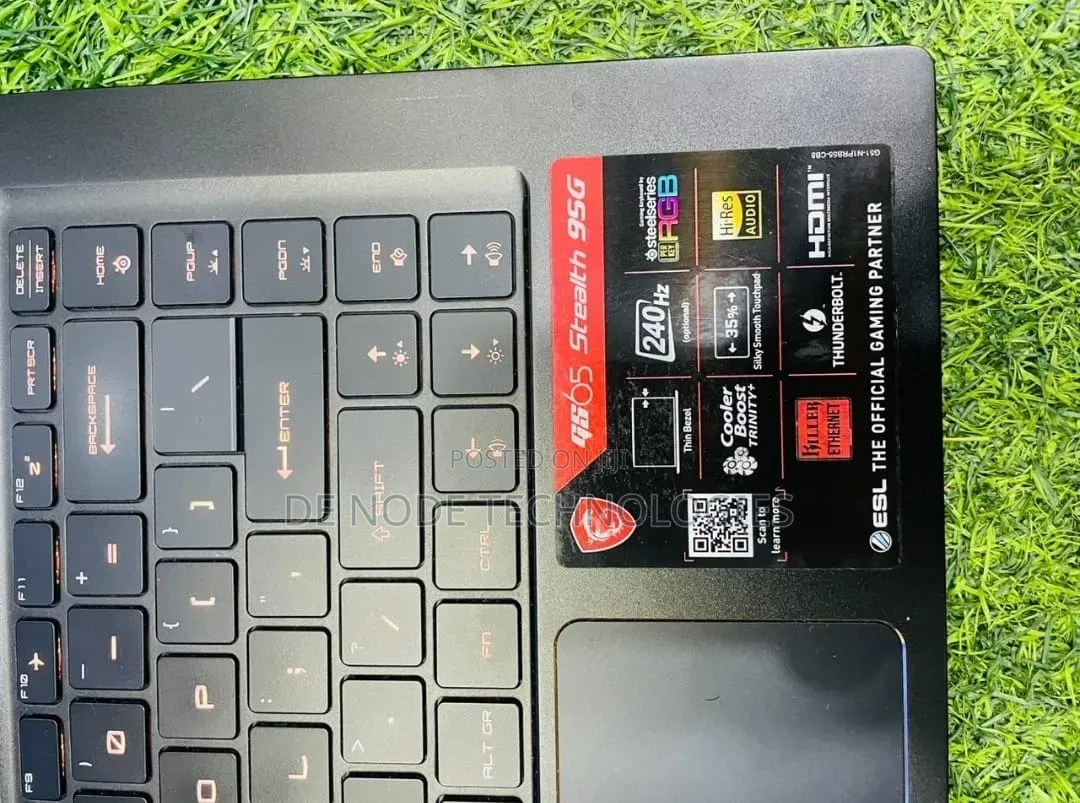 Laptop MSI GS63 Stealth 8RE 16GB Intel Core i7 SSD 512GB