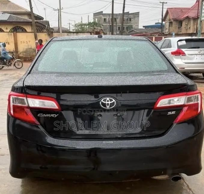 Toyota Camry SE 4dr Sedan (2.5L 4cyl 6A) 2013 Black