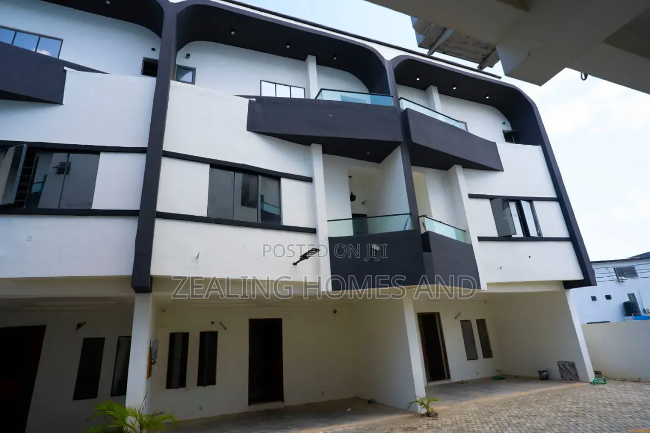Furnished 4bdrm Duplex in Pantheon Bridge, Lafiaji for rent