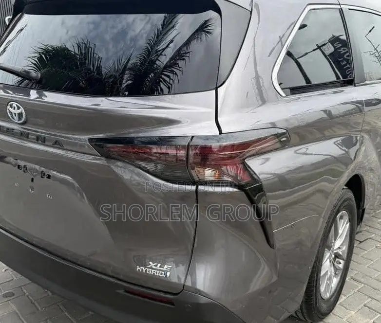 Toyota Sienna Platinum AWD 7-Passenger 2023