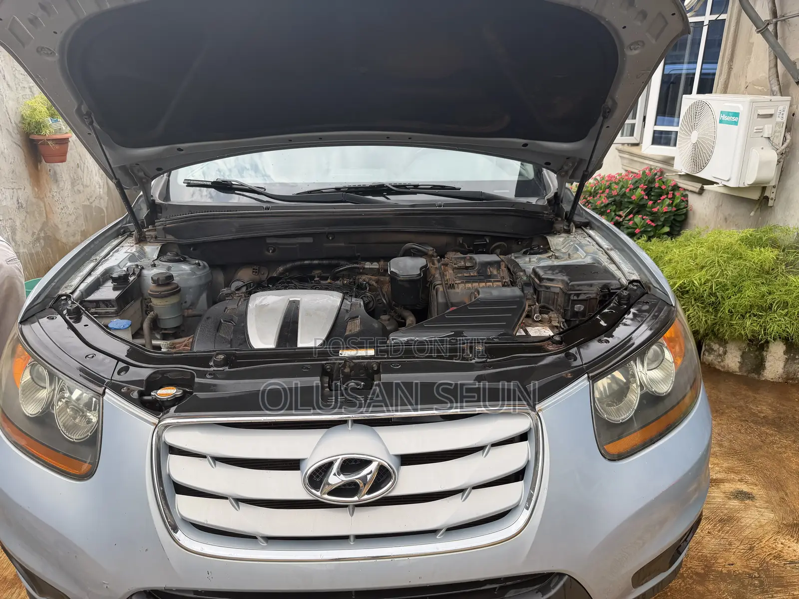 Hyundai Santa Fe 2011 Gray