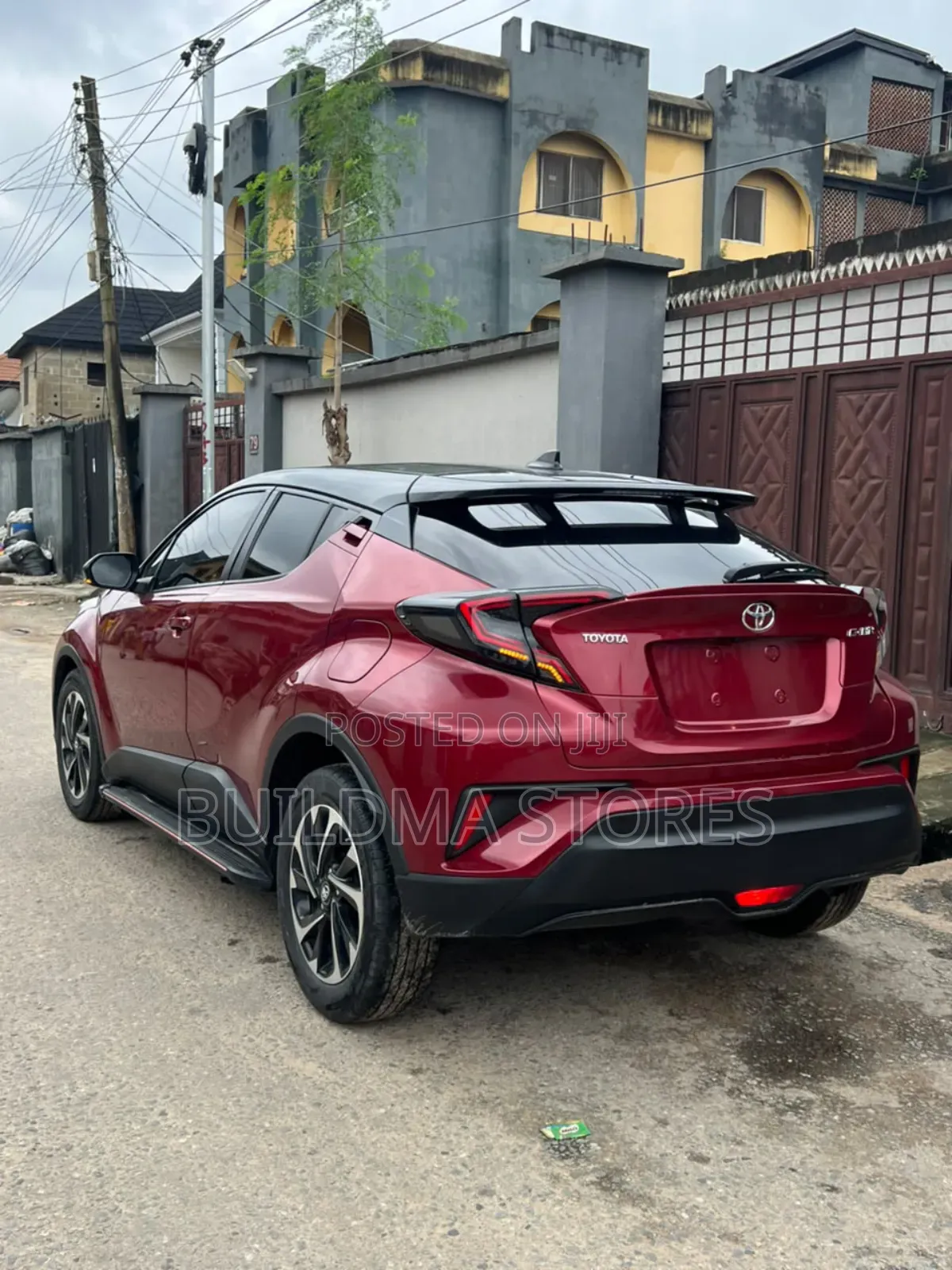 Toyota C-HR XLE FWD Sport Utility (2.0L 4cyl 2AM) 2018 Red