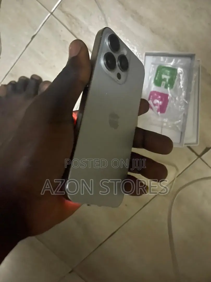 Apple iPhone 15 Pro Max 256 GB White